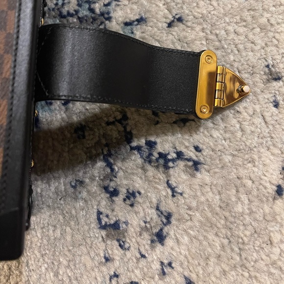 Louis Vuitton Petite Malle - Picture 11 of 12